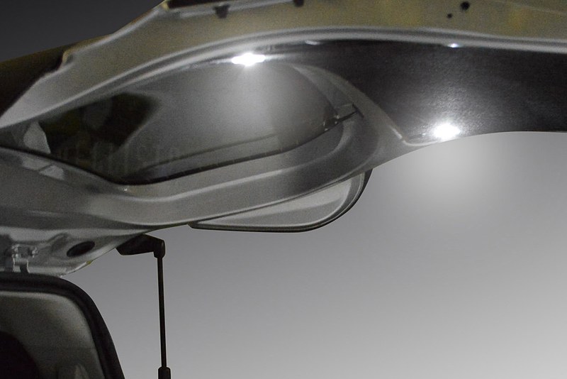 ラゲージLED：1万4040円