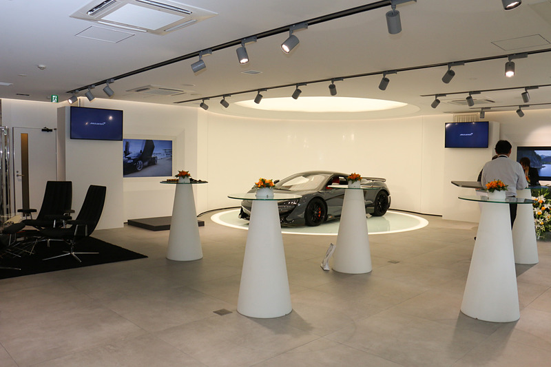 マクラーレン麻布のショールーム