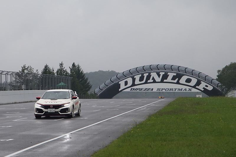 メインストレートに戻り、2分余りの走行が終了