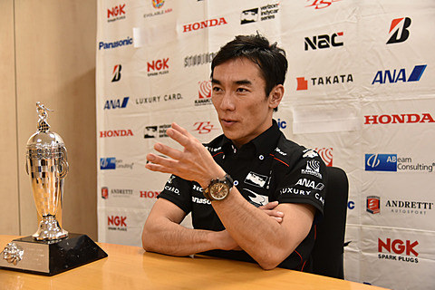 佐藤琢磨選手は、2018年に引き続きレイホール・レターマン・ラニガン・レーシングからインディカーシリーズに参戦する