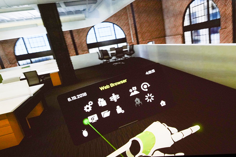 操作はコントローラ上部のメニューボタン押して表示されるメニューを通して行なう