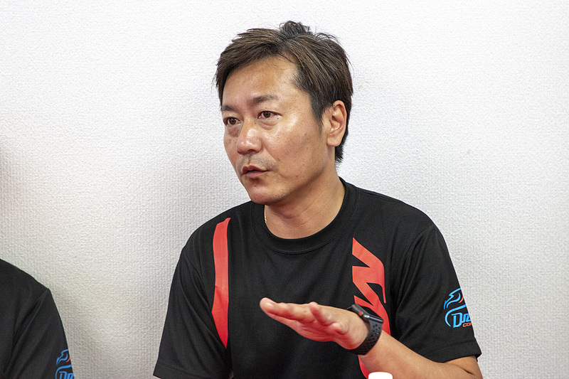 今回はとても苦悩したチョン監督。そのぶんうれしさも人一倍だったようで、笑顔が多い会見だった