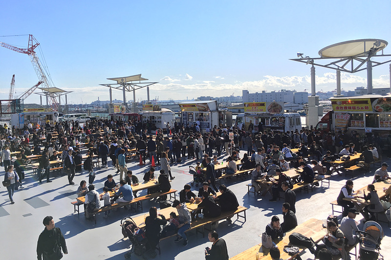 グルメ屋台「グルメキングダム」も用意される