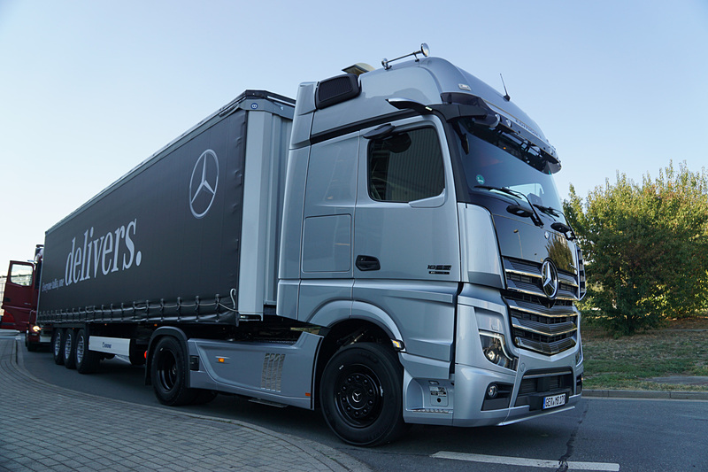 公道で試乗する体験コーナーが用意された