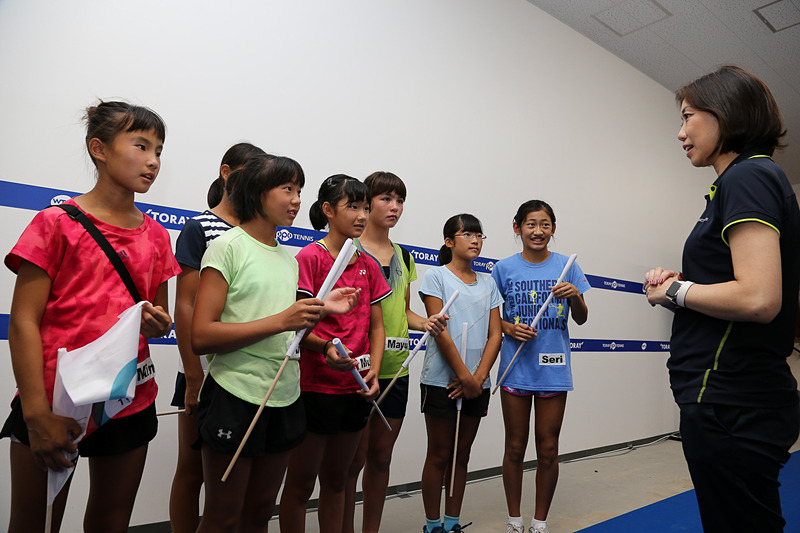 レッスンを終えたジュニア選手たちは、まだ興奮冷めやらぬといった感じ