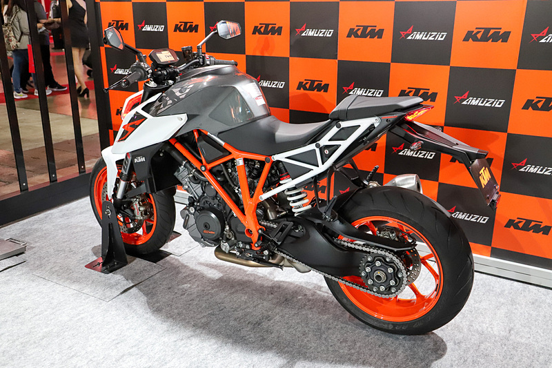 ゲームに登場する仕様とは若干異なるそうだが、実車が用意されていた