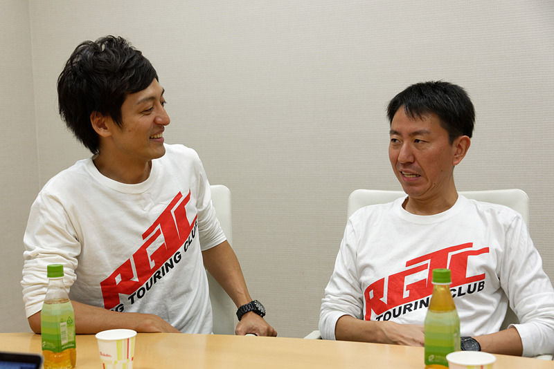 すかさずツッコミを入れる村田さん