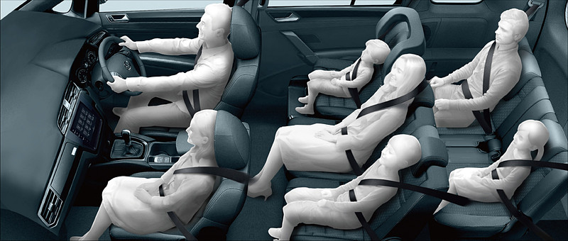 乗員数により多彩なシートアレンジが可能