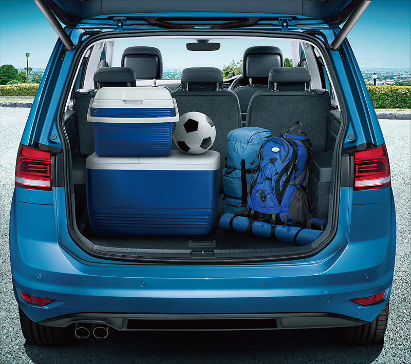 ラゲッジ容量は137L～1857L。ラゲッジアンダースペースも備える