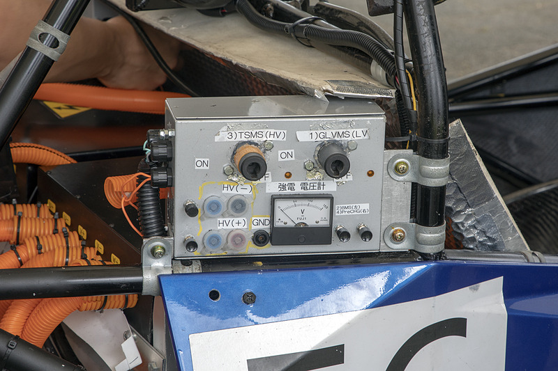 回路についても細かく決まりがある。お題どおりに作ればよいというより、EVの仕組みを理解することを狙いとしている