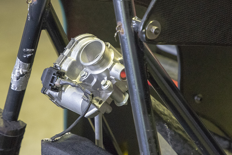 ICV車でもスロットルが電子式の場合、そこだけはEV車検の検査員の担当になる