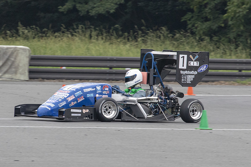 オートクロス1位は京都工芸繊維大学