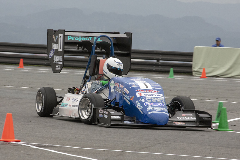 総合の2位は京都工芸繊維大学。オートクロス、エンデュランスで1位となっている