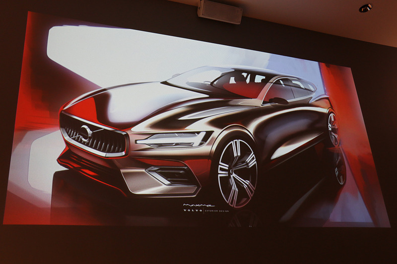 V60開発時に作成された内外装のスケッチ