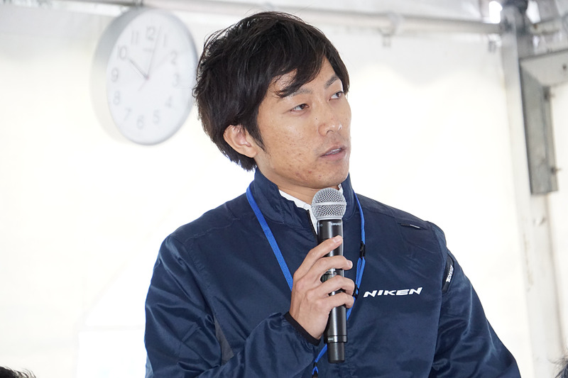 NIKENのデザインを担当した安田将啓氏