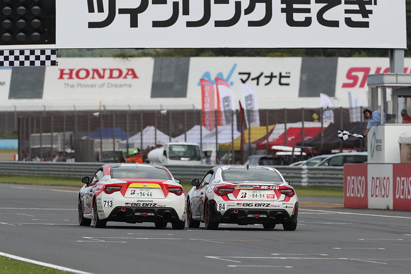 その差8/1000秒。元クラブマンチャンピオン・松原選手と漫画のような競り合いに