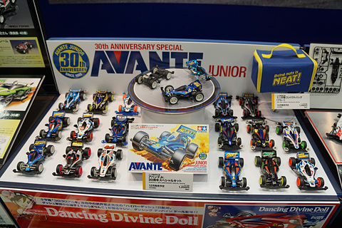 レースクイーンフィギュアや実車展示もある「2018 第58回 全日本模型