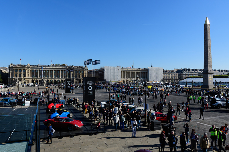 120周年という歴史を感じられる展示になっている