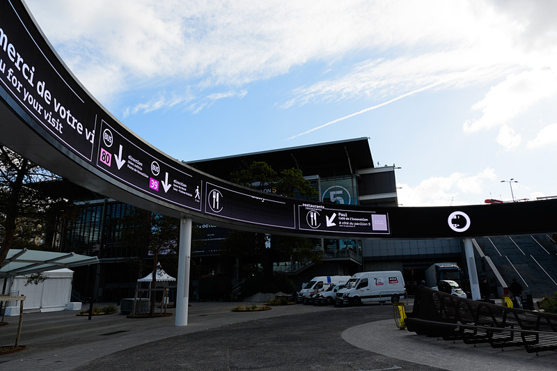 前日の模様。まだ多くの重機を見かけることができ、工事中であることが分かる