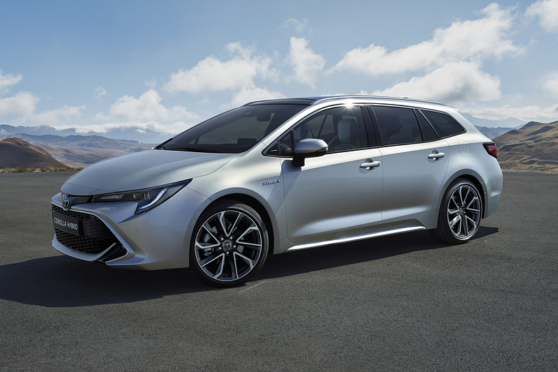 「カローラ ツーリング スポーツ」