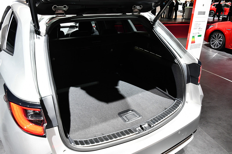 カローラ ツーリング スポーツ