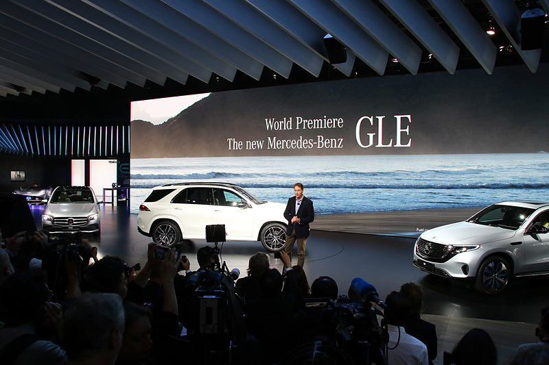新型「GLE」のプレゼンテーション