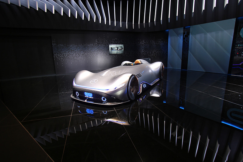 Vision EQ シルバーアロー