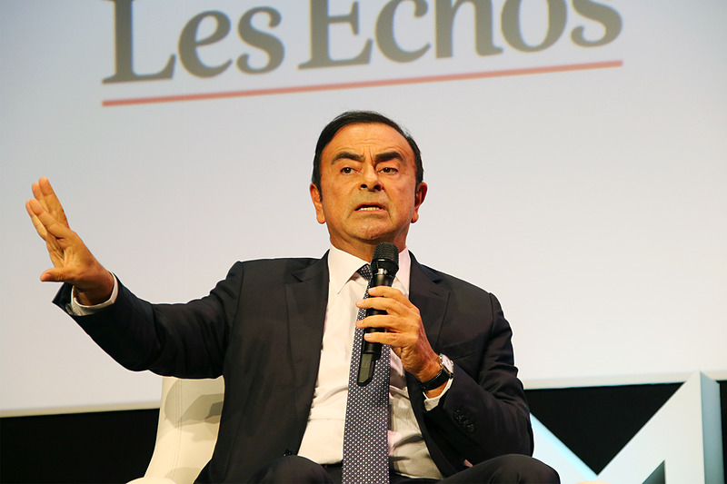 プレイベント「トゥモロー・イン・モーション」で、2022年のルノー・日産・三菱アライアンスにおけるEV比率が10％と語るカルロス・ゴーン CEO