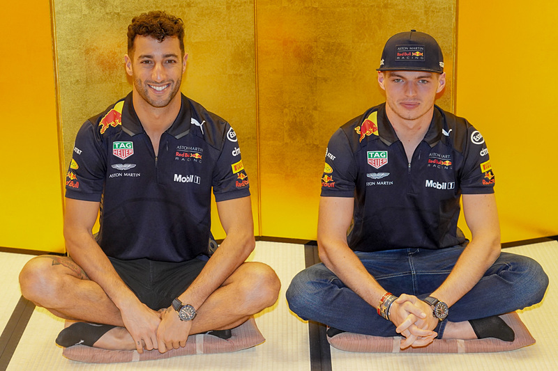 ダニエル・リカルド選手（左）とマックス・フェルスタッペン選手（右）