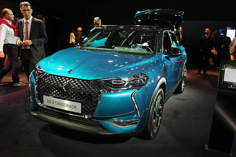 新型モデル「DS 3 クロスバック」