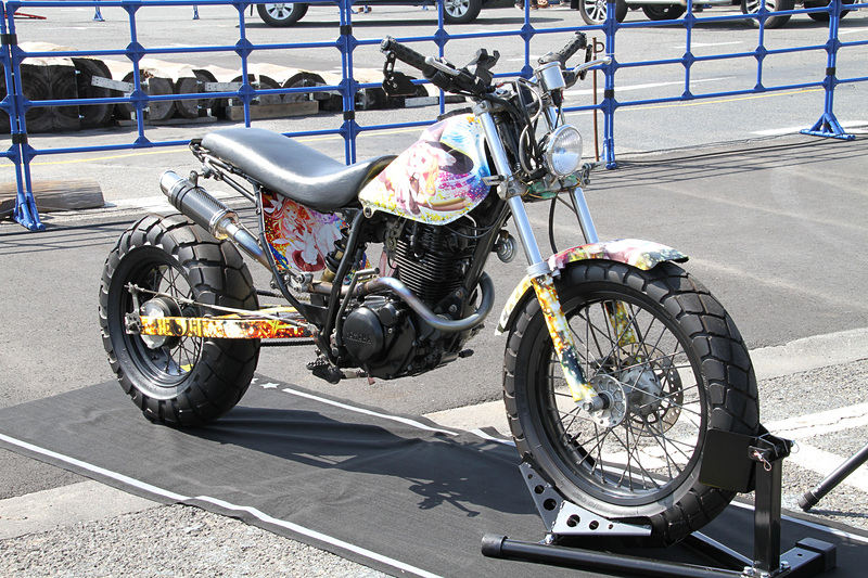 「痛車天国スペシャル in TMF」のコーナーでは日替わりで展示車両（10台）が変わるほか、10月7日には約200台の痛車が勢ぞろいする「～お台場で超ミーティングしよっ！～ 痛車天国 in TMF」も開催される