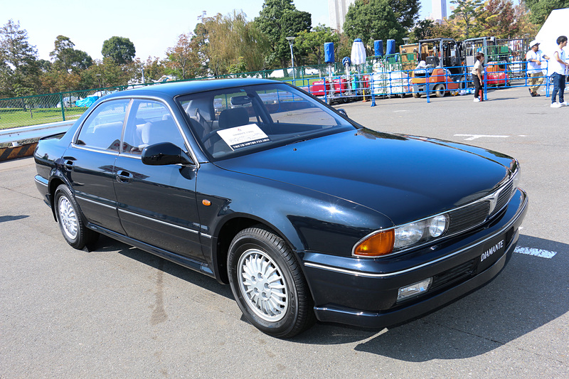 三菱自動車「ディアマンテ」