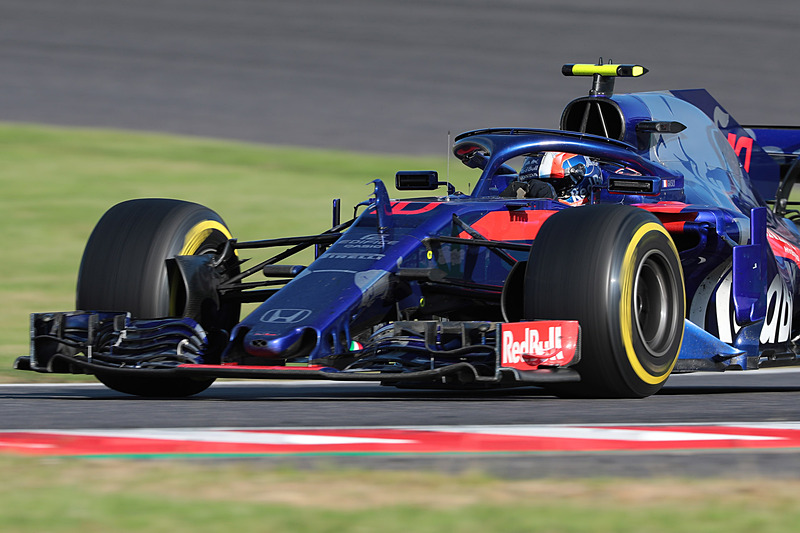 予選7位からスタートしたガスリー選手は、スタートしてすぐ6位に上がるが、最終的には11位に