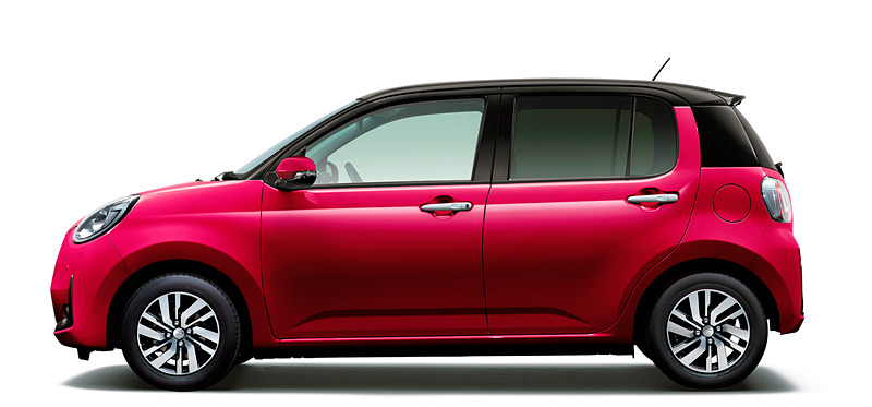 ブーン シルク専用色の「ブラックマイカメタリック×マゼンタベリーマイカメタリック」