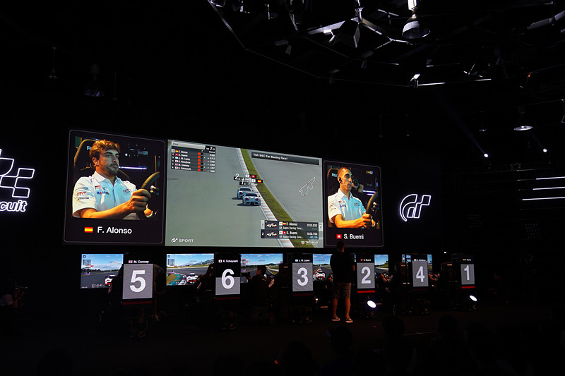 終盤はアロンソ選手とブエミ選手の戦いに