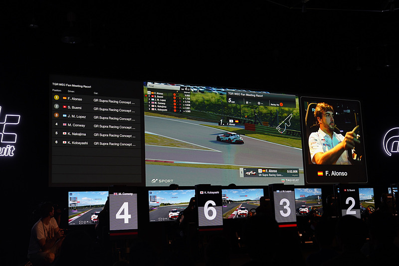 最後はアロンソ選手が一人旅を披露