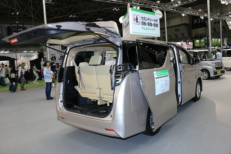 「ヴェルファイア サイドリフトアップチルトシート装着車」