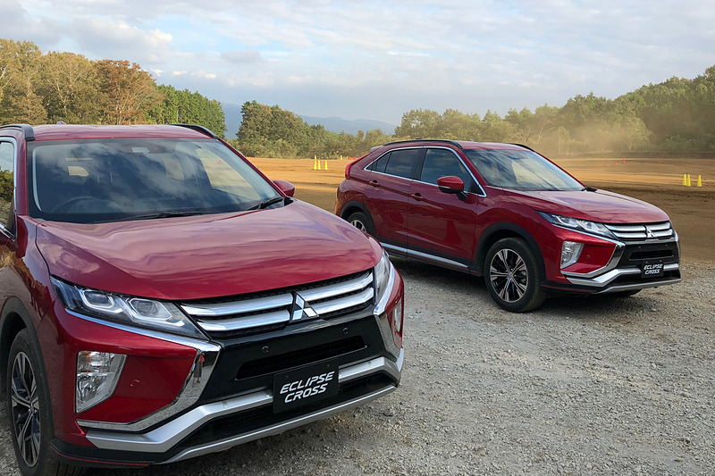 1.5リッター直噴ターボエンジン＋8速スポーツモード付CVTを搭載するエクリプス クロスは、わずか1500rpmくらいから力強いトルクが立ち上がり、3500rpmくらいまで最高値をキープする、余裕いっぱいのスポーティな走りが魅力。オンロードでもS-AWCならではのフラットな乗り心地が味わえます