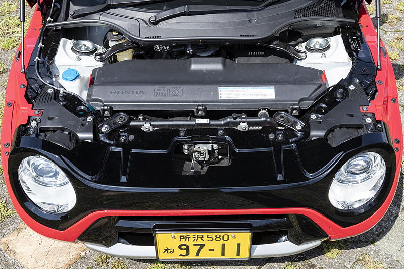 前後フードを開けた状態