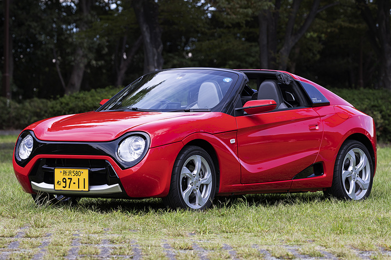 「S660 Neo Classic」。外装パーツのキット販売価格は129万6000円