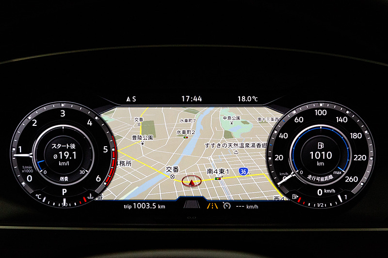 札幌時計台で撮影を終え、札幌市中央区にあるENEOS「南4条SS」で給油。全行程1003.5kmで51L、メーター表示での平均燃費19.1km/Lという結果に。我慢を強いたエコランではなく、そこそこ快適に走行してこの結果は立派だろう