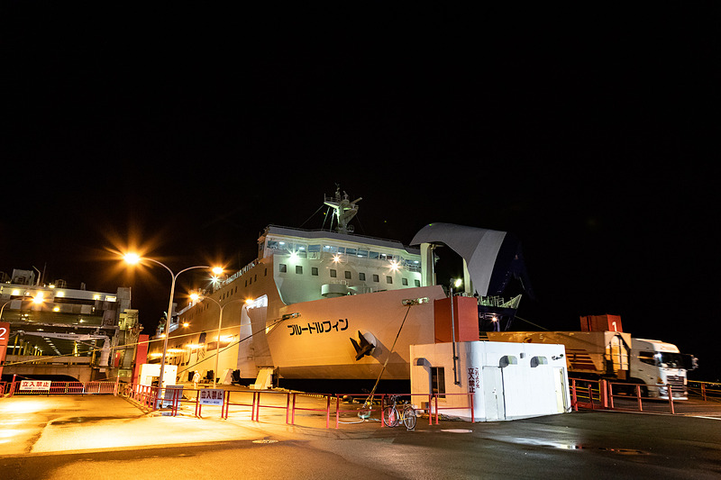 揺れを我慢しつつ、無事に函館に到着。朝6時過ぎに東京を出て、函館に到着したのは23時ごろ