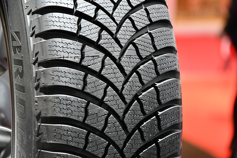 スタッドレスタイヤの「BLIZZAK LM001 EVO」