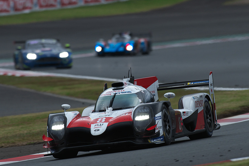 2位の8号車 Toyota TS050-Hybrid（セバスチャン・ブエミ/中嶋一貴/フェルナンド・アロンソ組、MI）。トヨタの1-2フィニッシュ