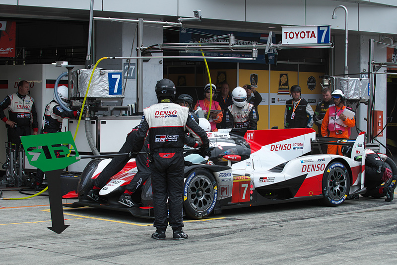 適切なピット作業により8号車との差を詰め優勝をつかみ取った7号車 Toyota TS050-Hybrid（マイク・コンウェイ/小林可夢偉/ホセ・マリア・ロペス組、MI）