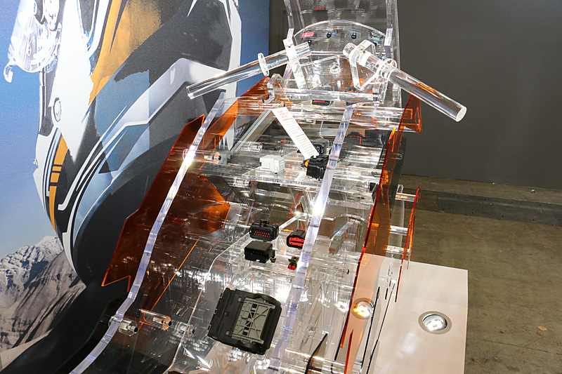 車体の各所で使われているタイコ エレクトロニクス製品