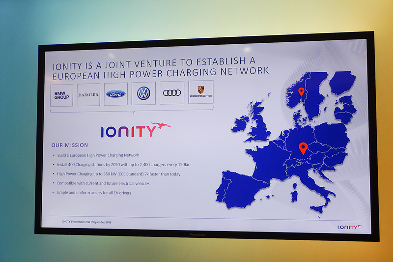 Paul Entwistle氏のプレゼンテーション資料