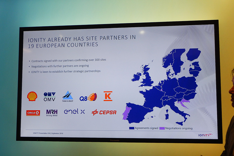 Paul Entwistle氏のプレゼンテーション資料