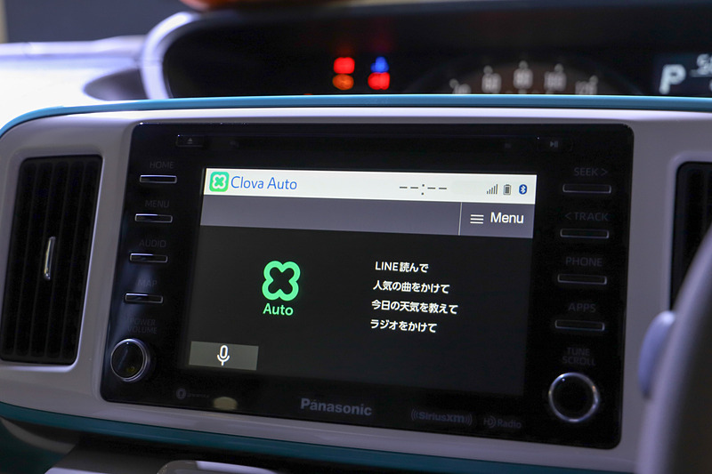 トヨタブースは「Clova Auto」を試せるSDL（スマートデバイスリンク）対応カーナビゲーションを展示