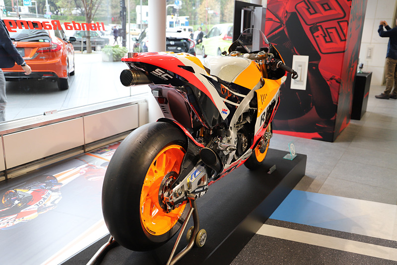 会場にはMotoGPにまつわるさまざまな展示が行なわれていた